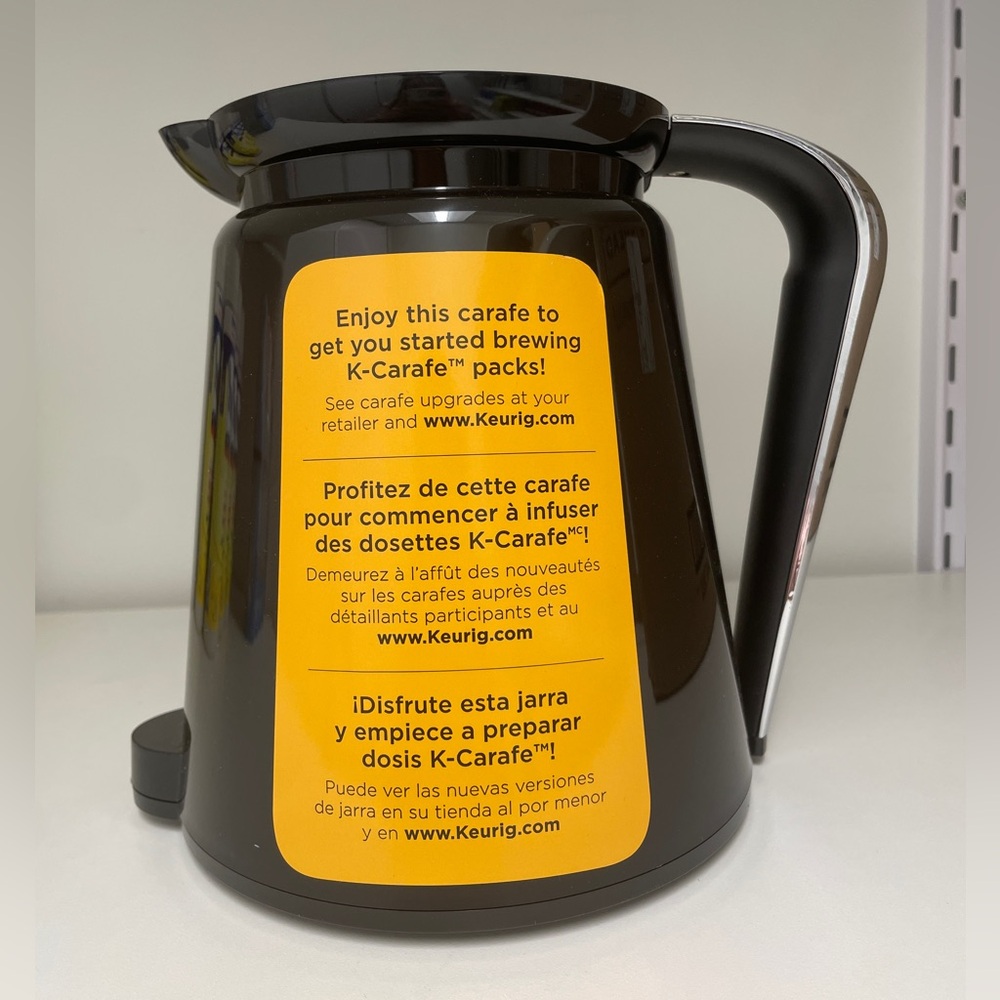 ☕️ Keurig 2.0 Plastic Carafe (32 oz.) ☕️ - Picture 2 of 5